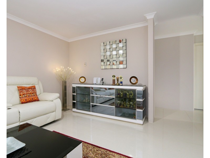 31 Retchford Way, Queens Park WA 6107