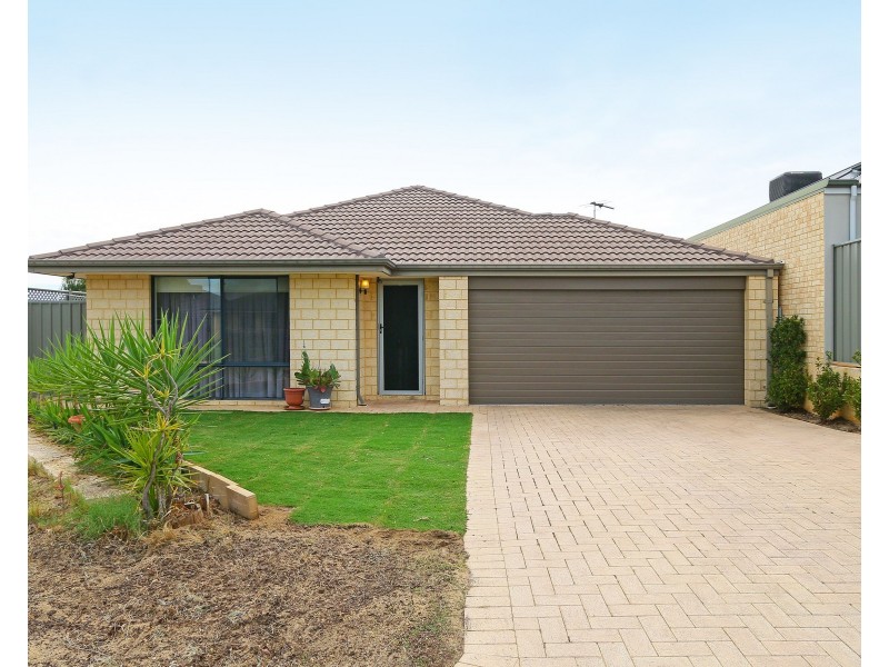 31 Retchford Way, Queens Park WA 6107