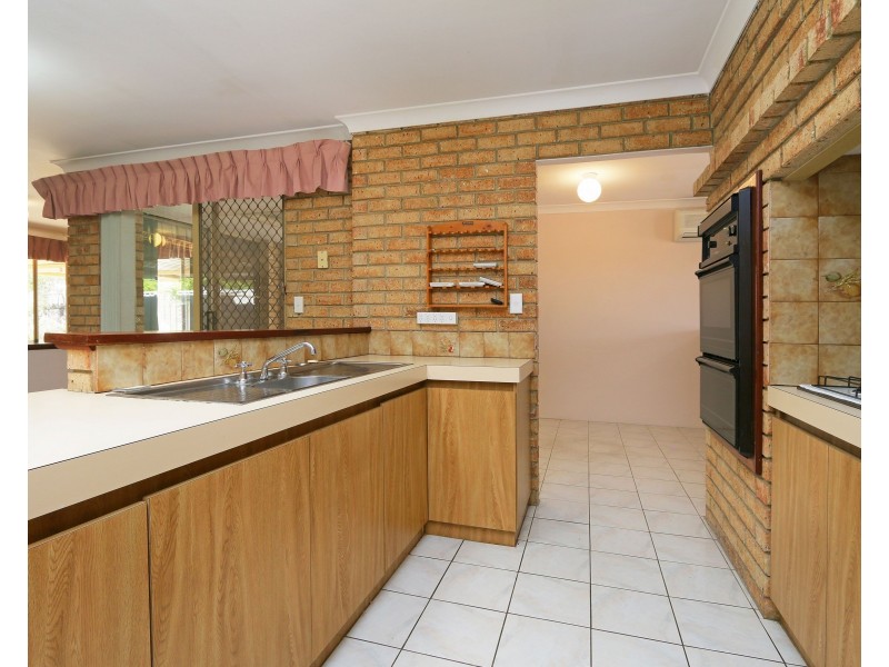 2 Kellerman Way, Gosnells WA 6110