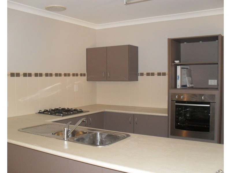 23 Jeffrey Loop, Brookdale WA 6112