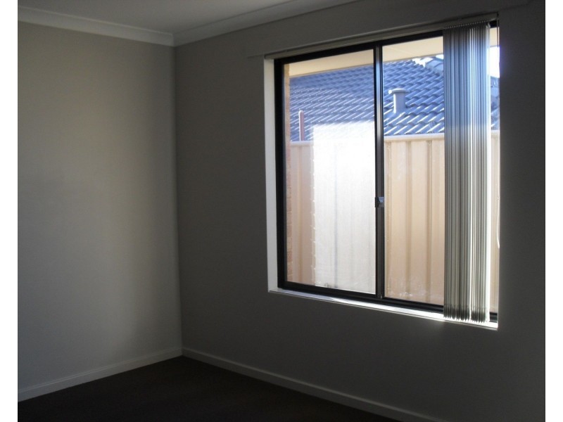 23 Jeffrey Loop, Brookdale WA 6112