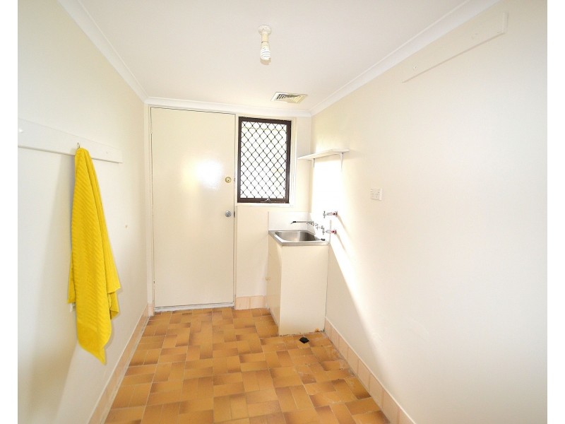 45 Ravenscroft Way, Kelmscott WA 6111