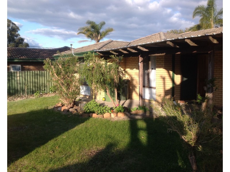 45 Ravenscroft Way, Kelmscott WA 6111