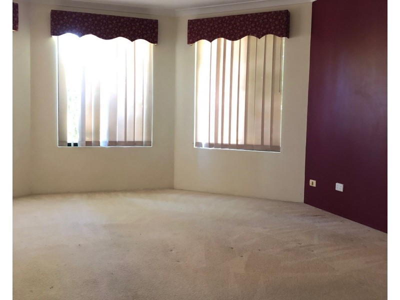 16 Waterway Cove, Seville Grove WA 6112