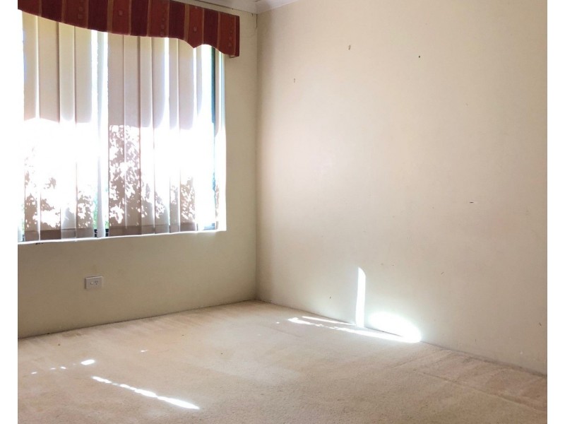 16 Waterway Cove, Seville Grove WA 6112