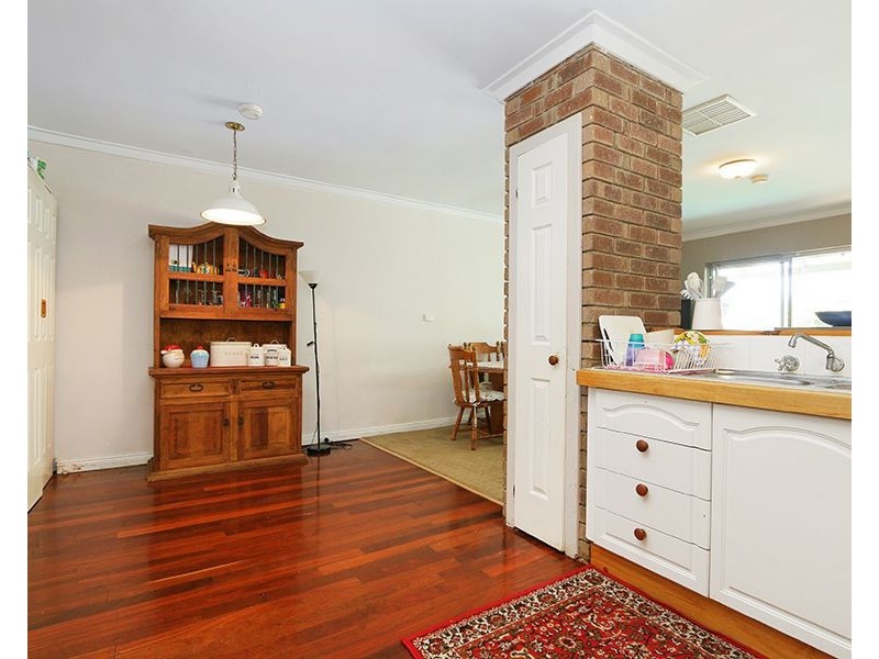 8 Mills Road West, Martin WA 6110