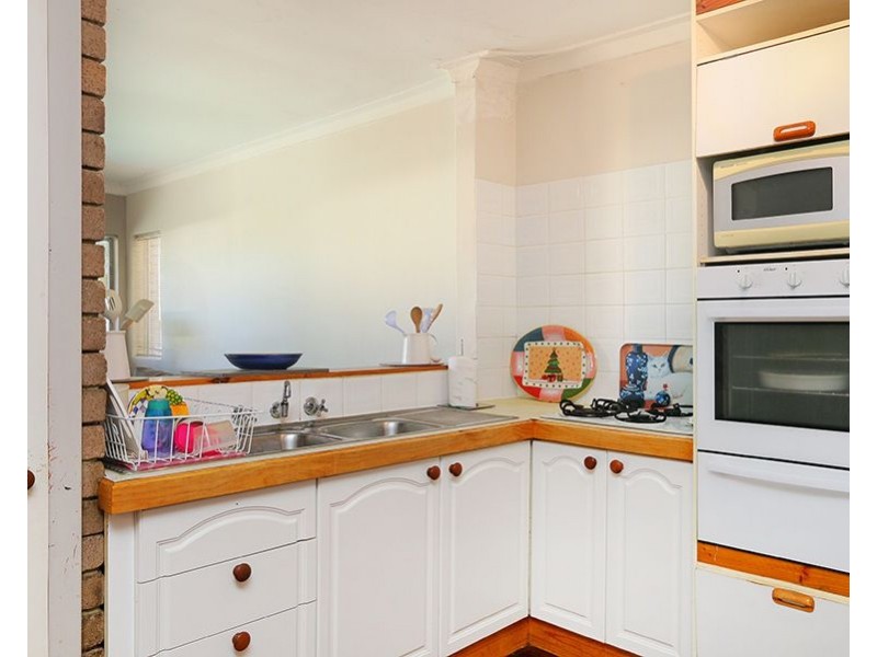 8 Mills Road West, Martin WA 6110