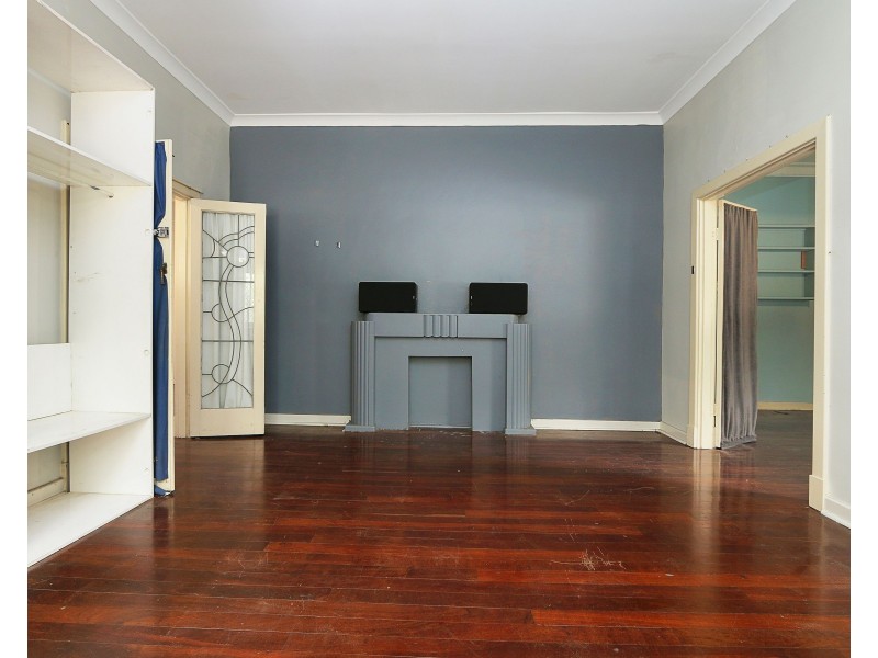 2008 Albany Highway, Maddington WA 6109