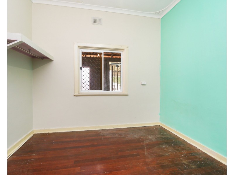 2008 Albany Highway, Maddington WA 6109