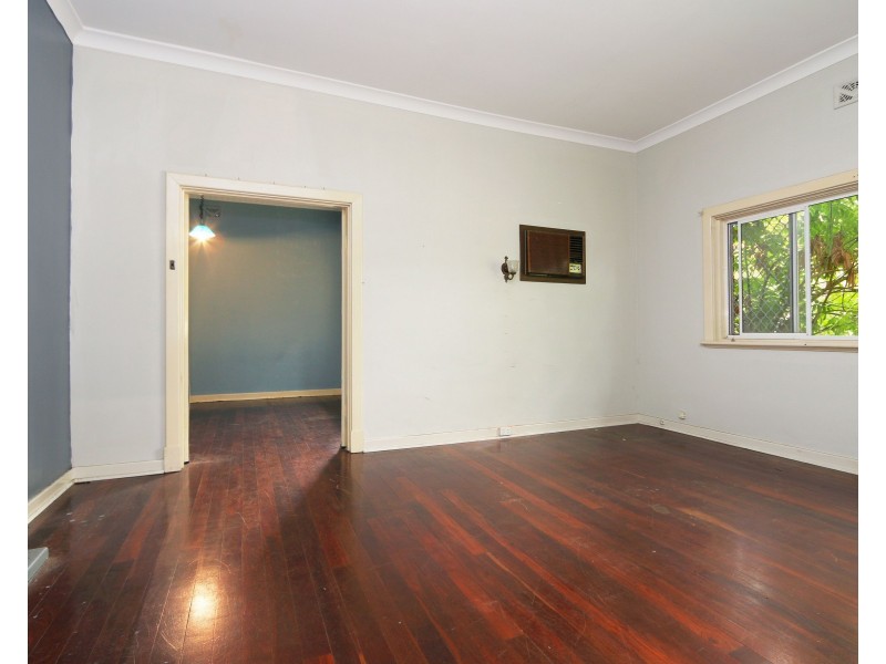 2008 Albany Highway, Maddington WA 6109