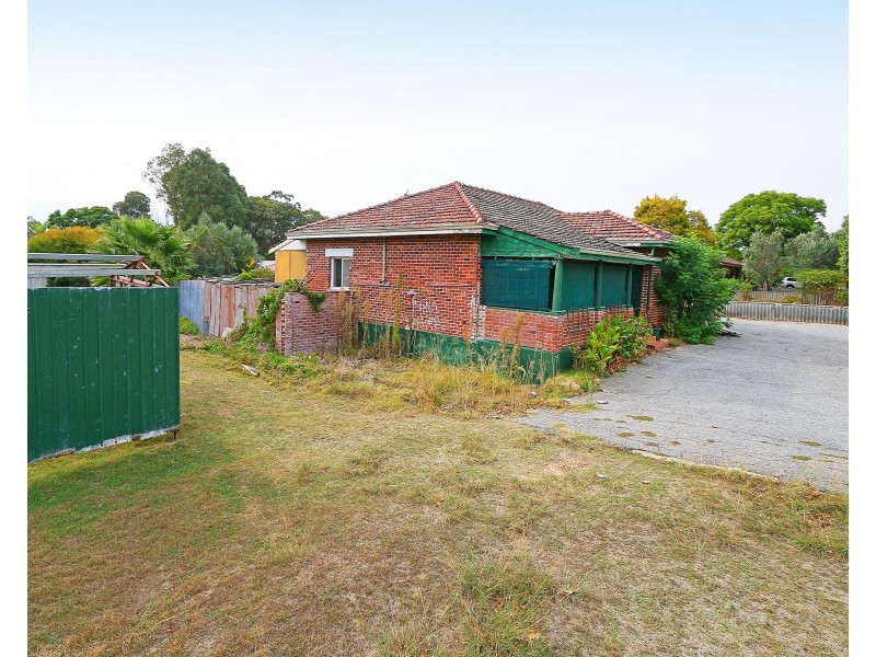 2008 Albany Highway, Maddington WA 6109