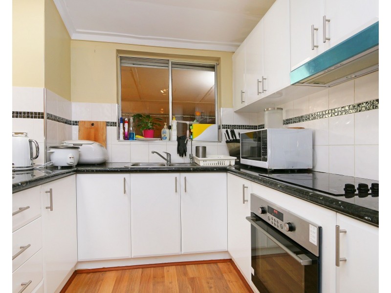 14 Hibiscus Road, Maddington WA 6109