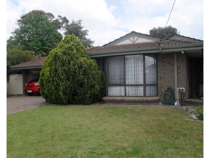 25 Rosemary Court, Huntingdale WA 6110