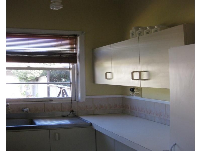 2016 Albany Highway, Maddington WA 6109