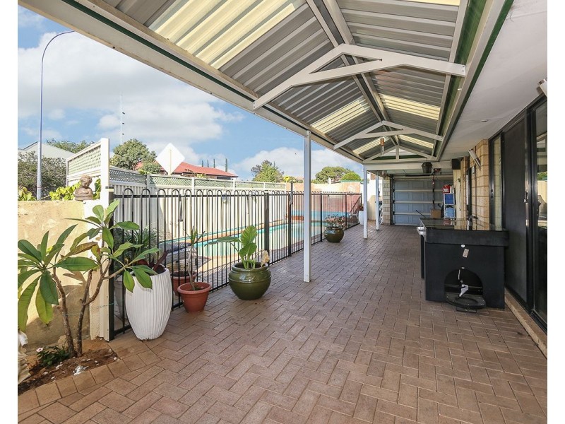 1 Nyjong Street, Kenwick WA 6107