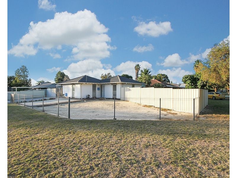 7 Teak Way, Maddington WA 6109