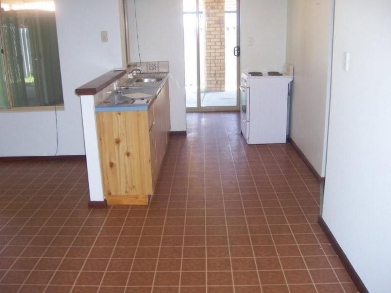 15 Waratah Court, Maddington WA 6109