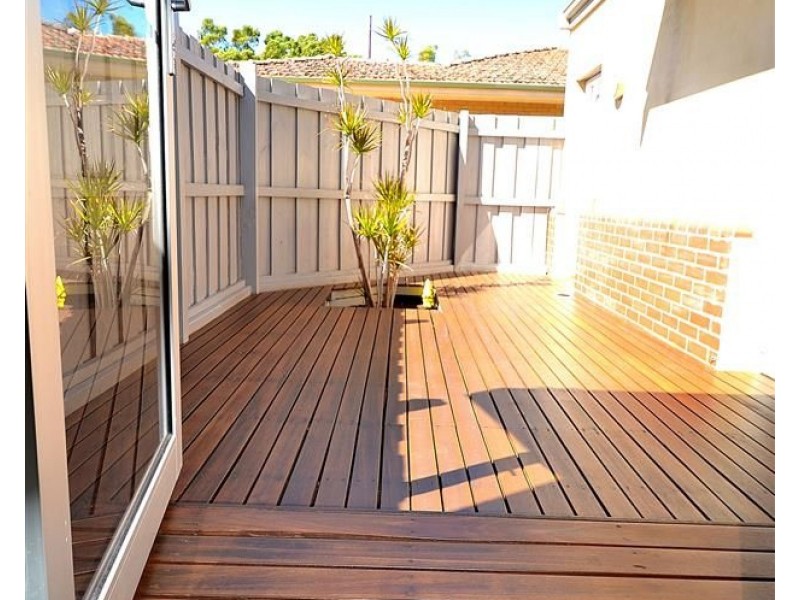 25 Cowan Street, Maddington WA 6109