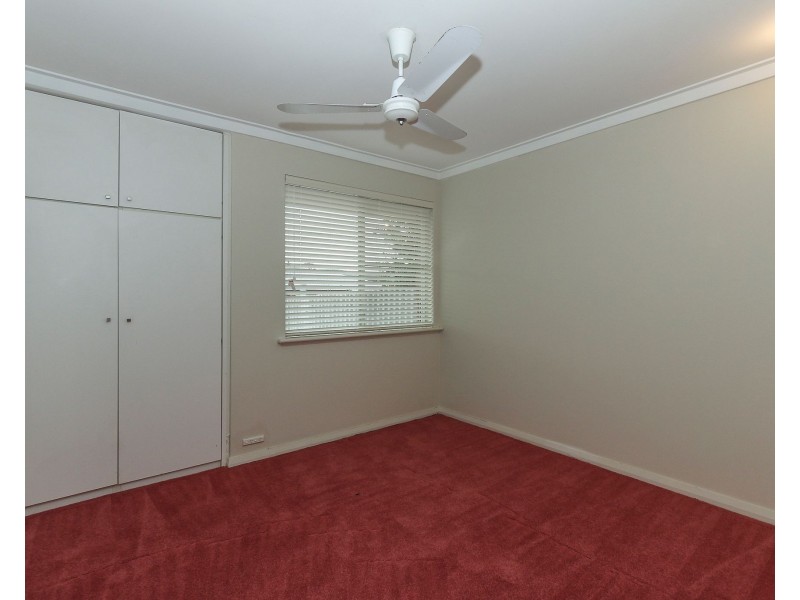 6 Regina Road, Kelmscott WA 6111