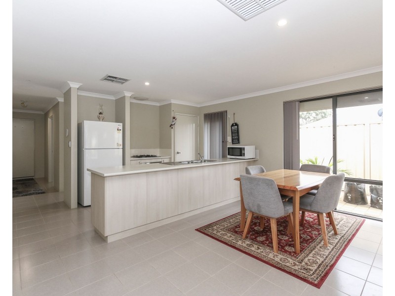 22 Malo Link, Forrestfield WA 6058