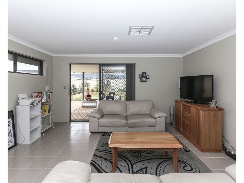 22 Malo Link, Forrestfield WA 6058