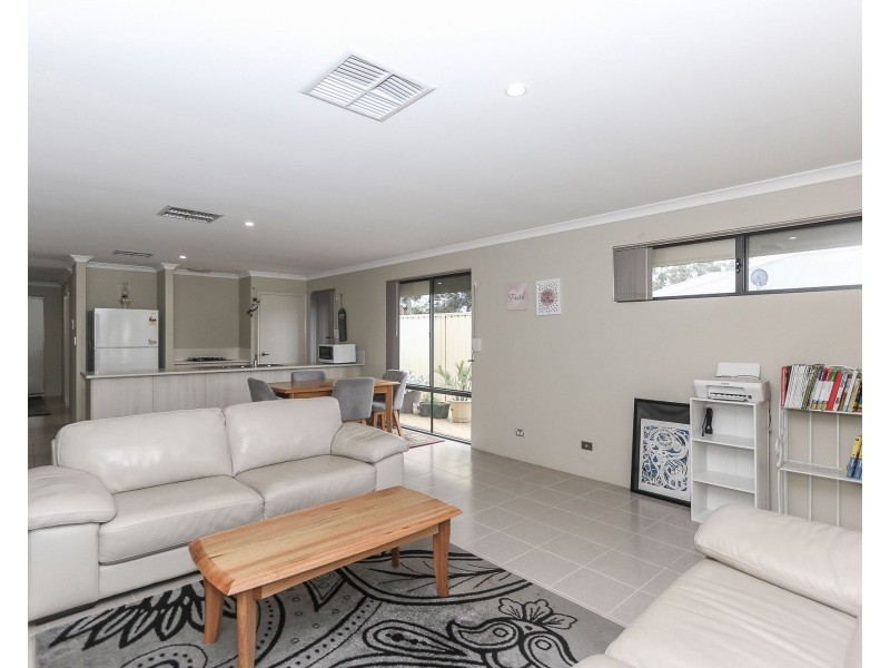 22 Malo Link, Forrestfield WA 6058