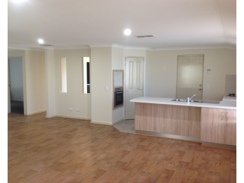 69 Gay Street, Huntingdale WA 6110