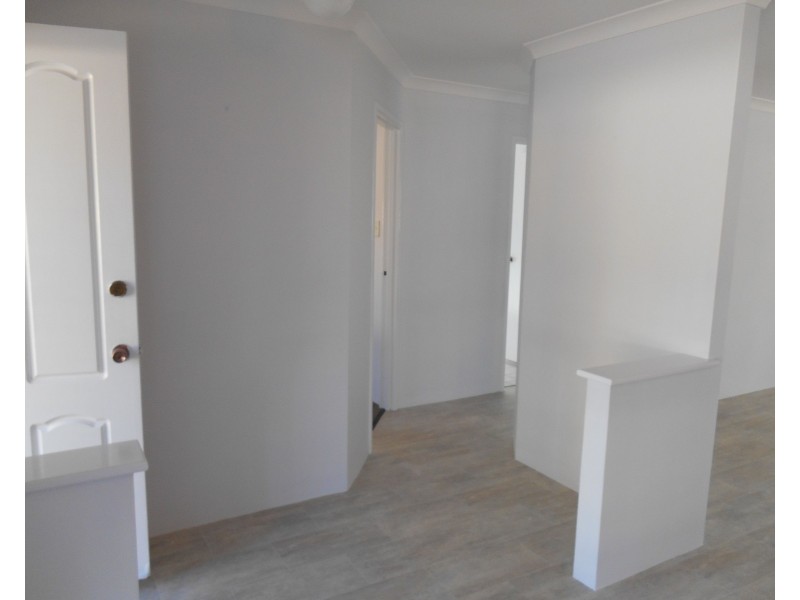 13 Community Drive, Camillo WA 6111