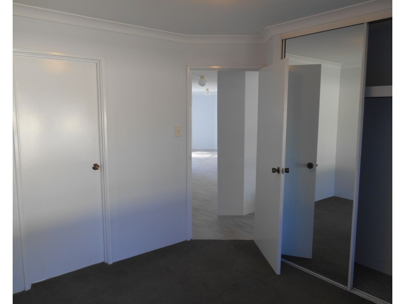 13 Community Drive, Camillo WA 6111