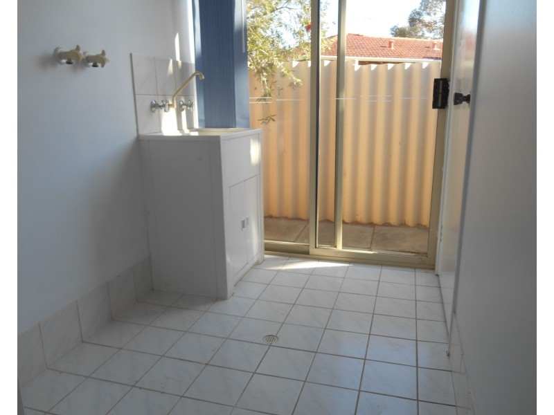 13 Community Drive, Camillo WA 6111