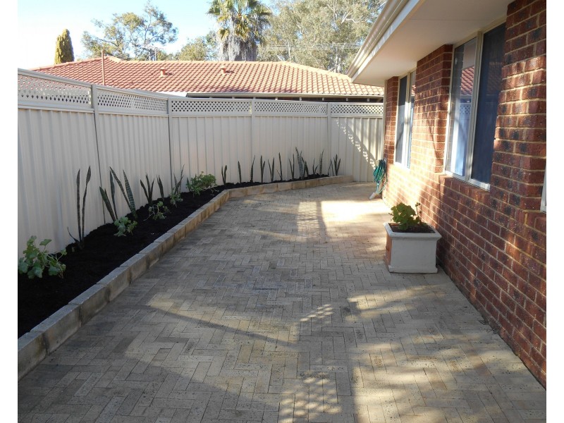 13 Community Drive, Camillo WA 6111