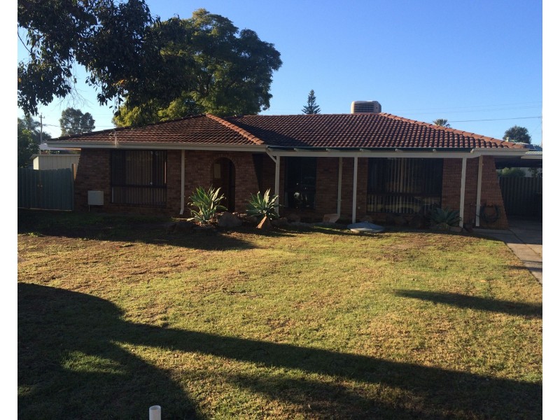 7 Rive Place, Thornlie WA 6108