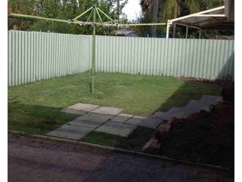 7 Rive Place, Thornlie WA 6108