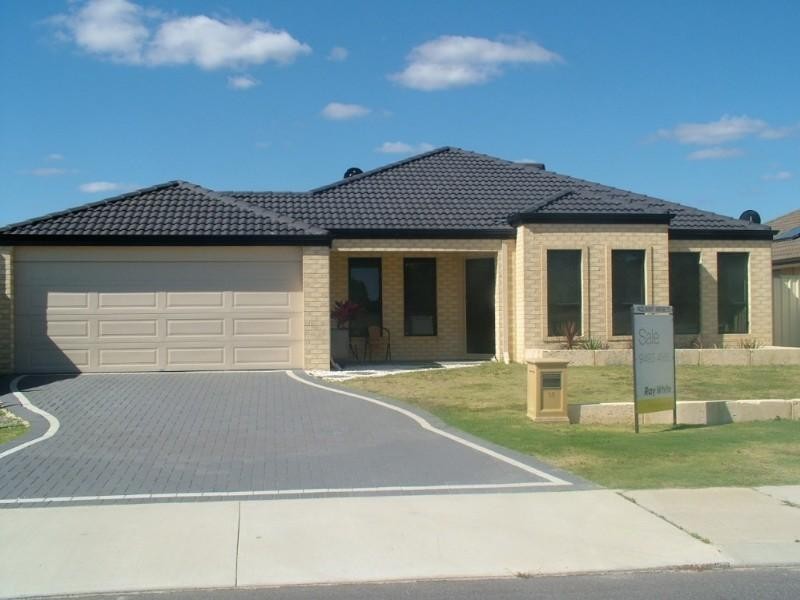 15 Edinburgh Road, Seville Grove WA 6112