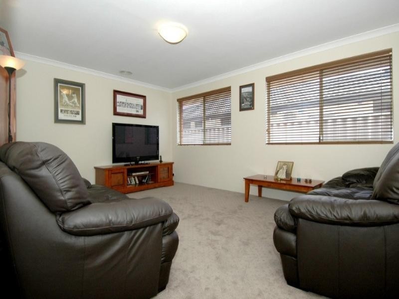 15 Wingrove Road, Langford WA 6147