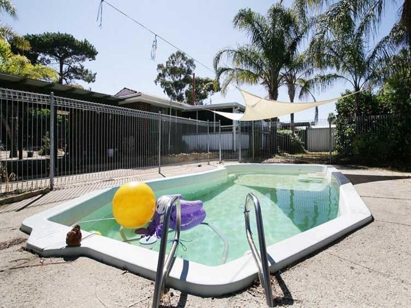 136 Partridge Way, Thornlie WA 6108