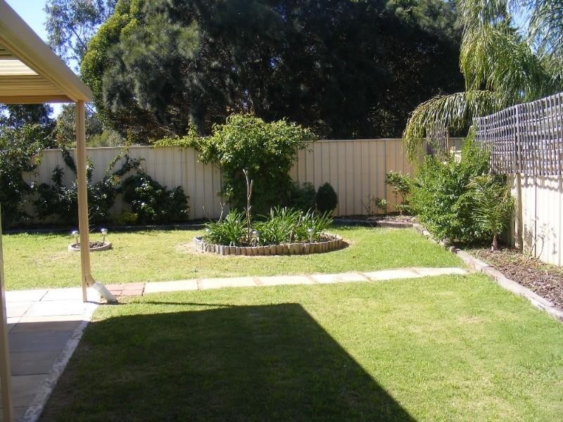 36 Ellamere Retreat, Maddington WA 6109