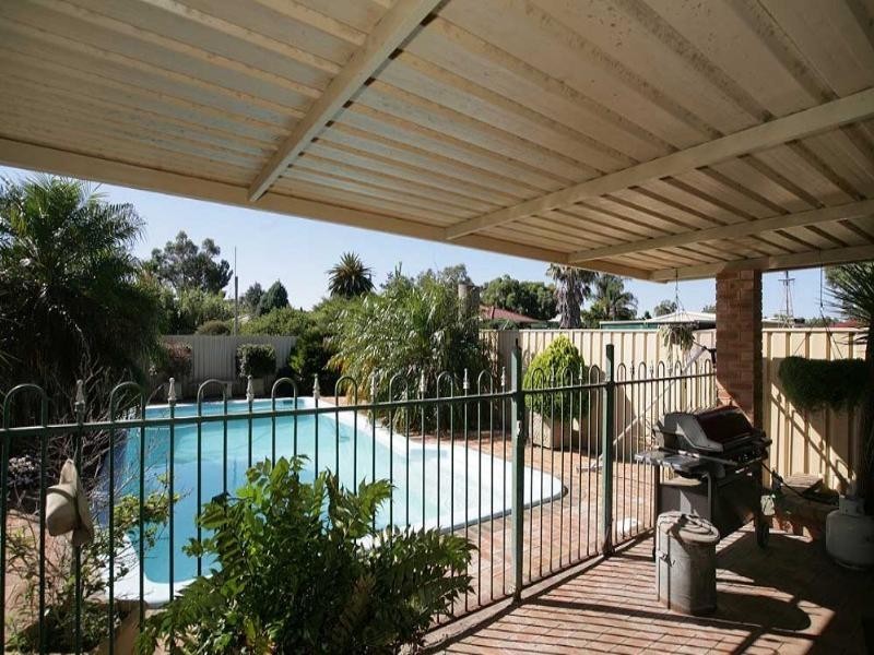 15 Yule Street, Maddington WA 6109