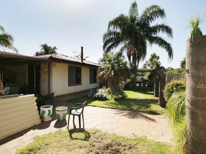 15 Yule Street, Maddington WA 6109