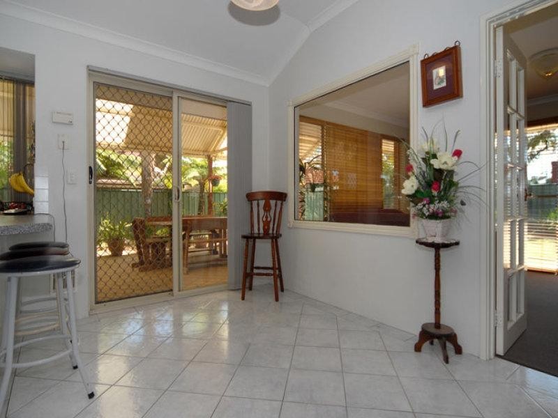 18 Thomasia Street, Huntingdale WA 6110