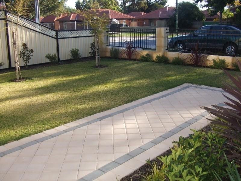 1/378 Kew Street, Cloverdale WA 6105