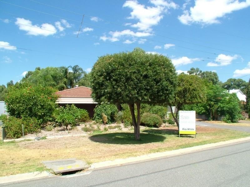 28 Harris Street, Beckenham WA 6107