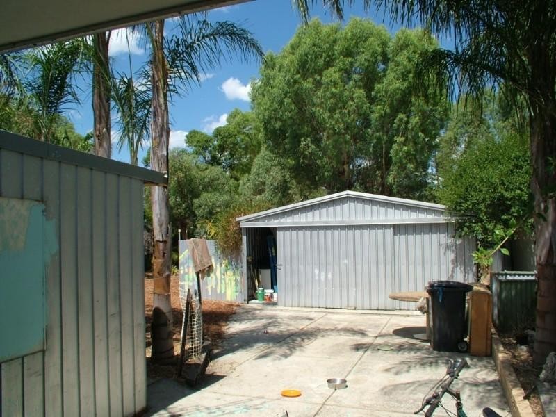 28 Harris Street, Beckenham WA 6107