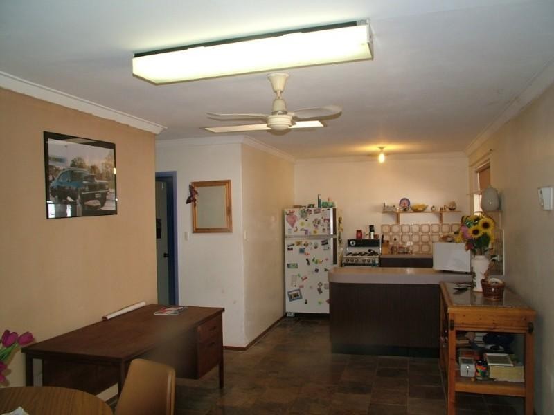 28 Harris Street, Beckenham WA 6107