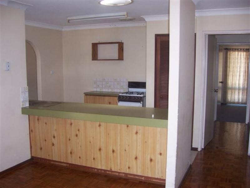 40 Ashburton Drive, Gosnells WA 6110