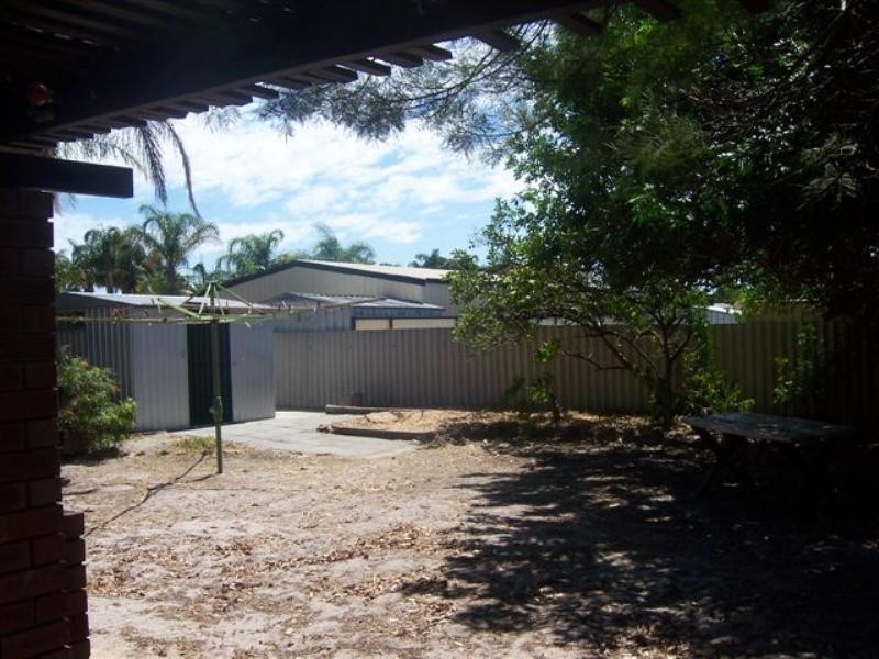 40 Ashburton Drive, Gosnells WA 6110