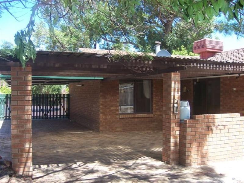 40 Ashburton Drive, Gosnells WA 6110