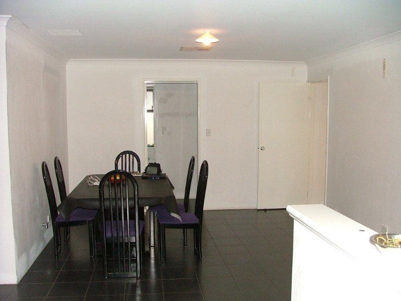 15 Edinburgh Road, Seville Grove WA 6112