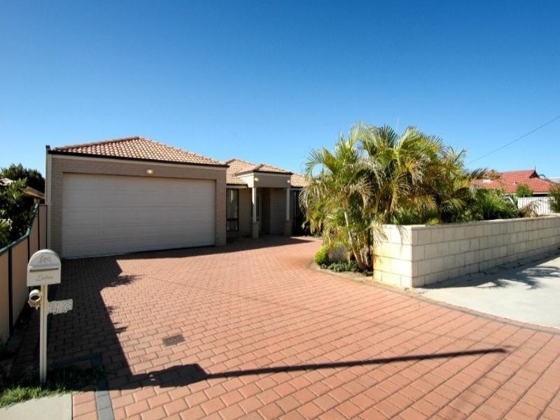 218 Warton Road, Huntingdale WA 6110