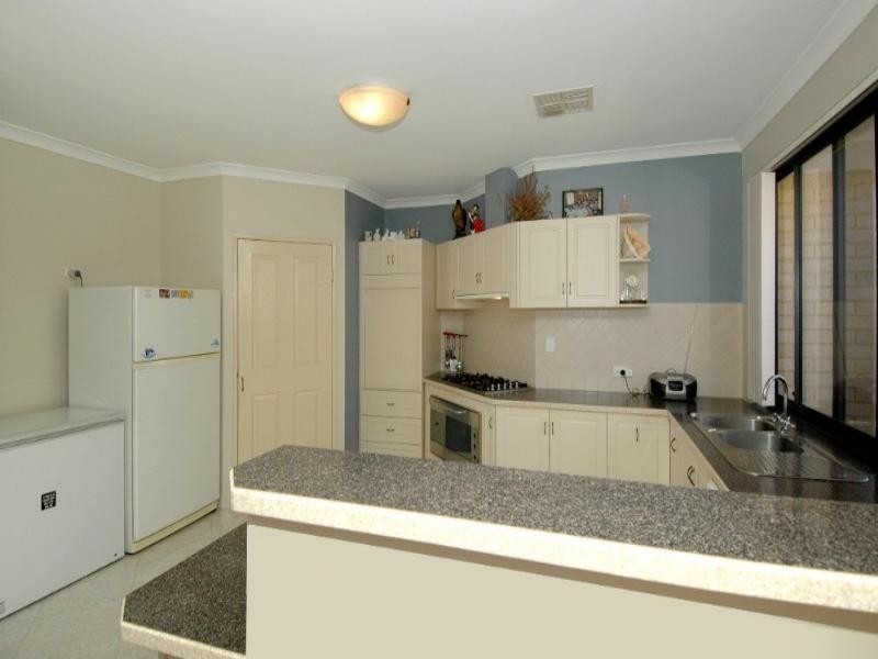 218 Warton Road, Huntingdale WA 6110